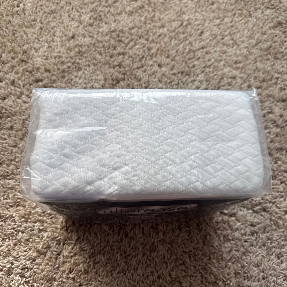 Allerease Quilted Luxury Full Mattress Protector Waterproof Allergy Defense - Picture 6 of 6